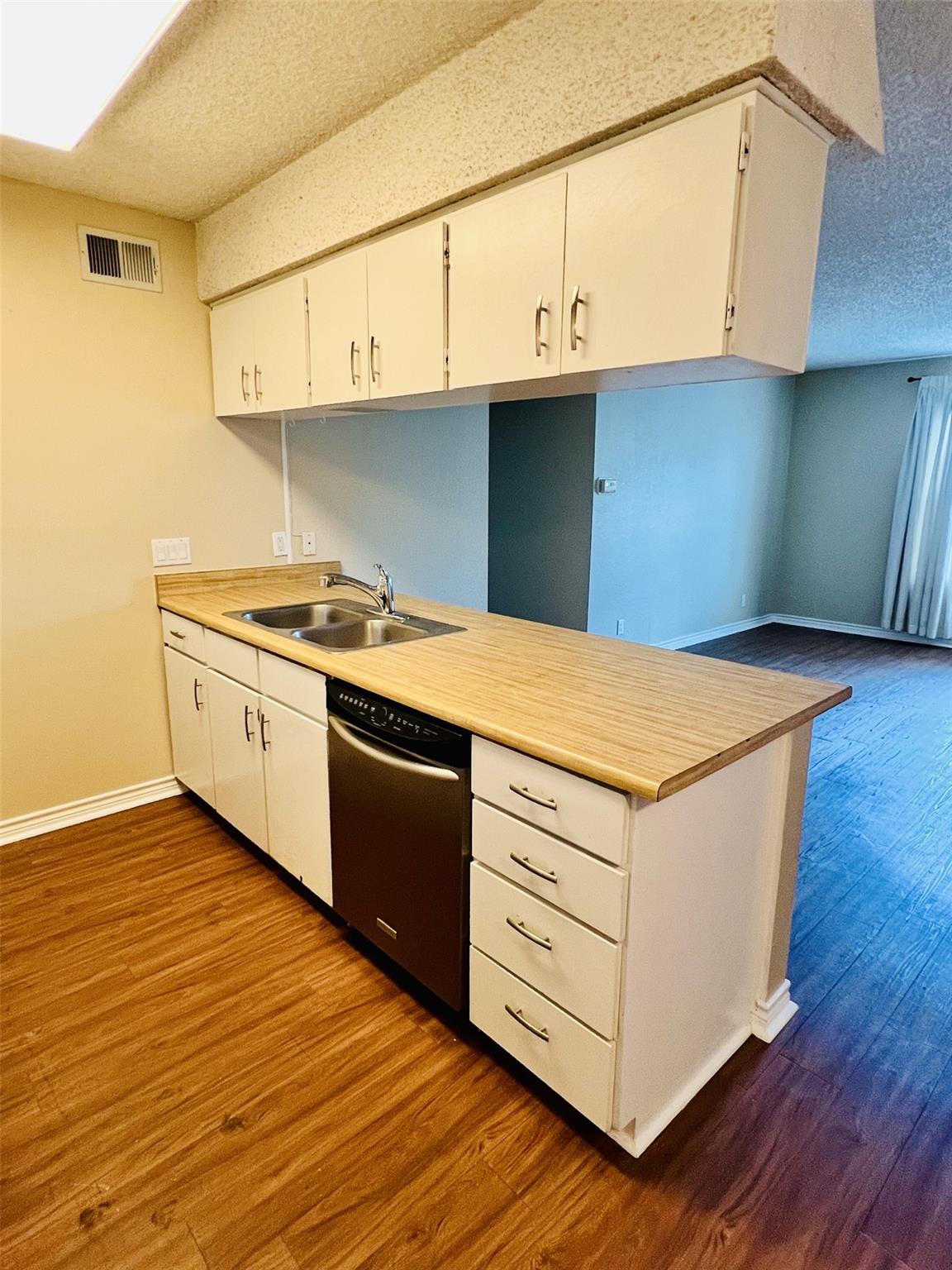 910 Duncan Ln # 20, Austin, TX 78705