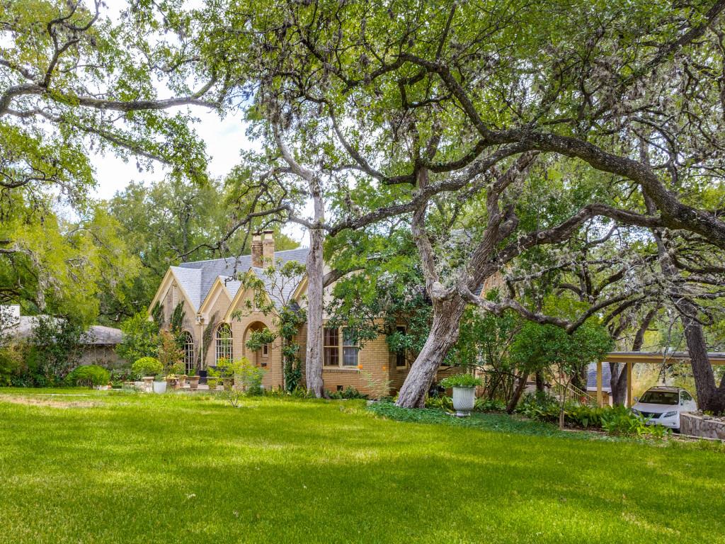 2611 Woodmont Ave, Austin, TX 78703