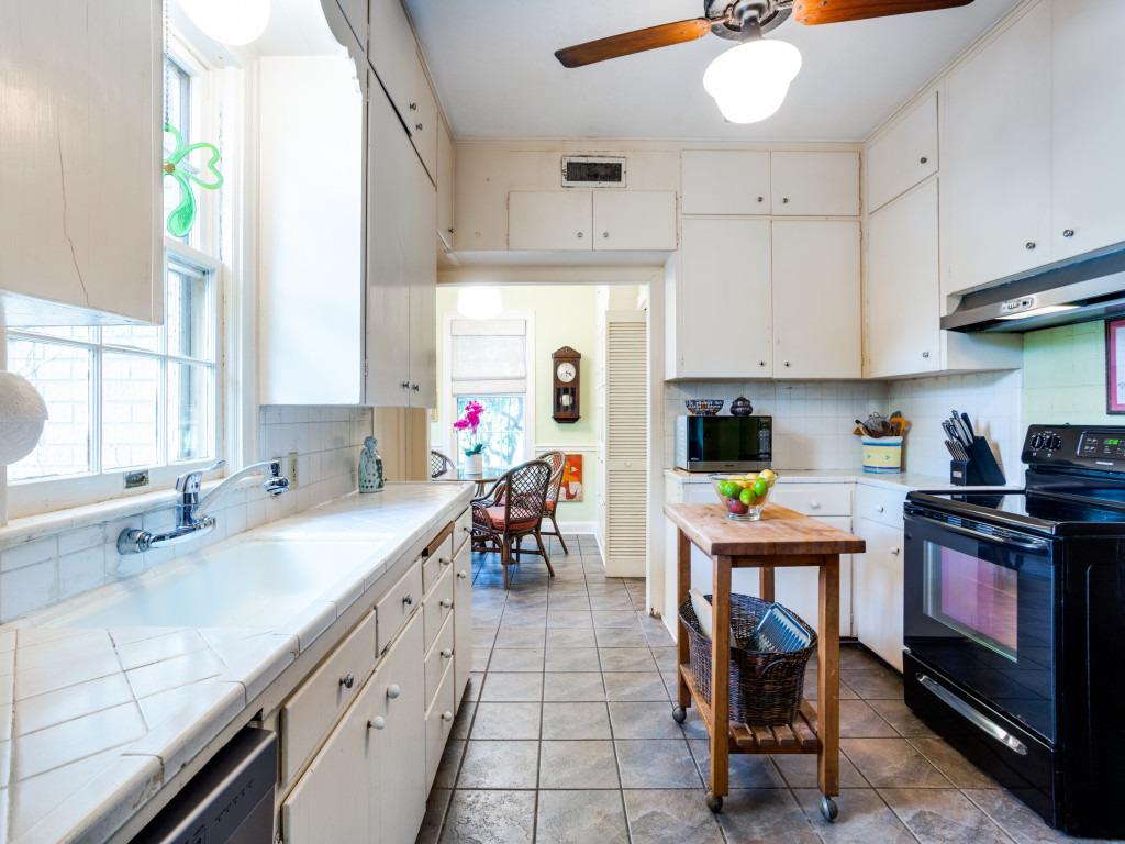 2611 Woodmont Ave, Austin, TX 78703