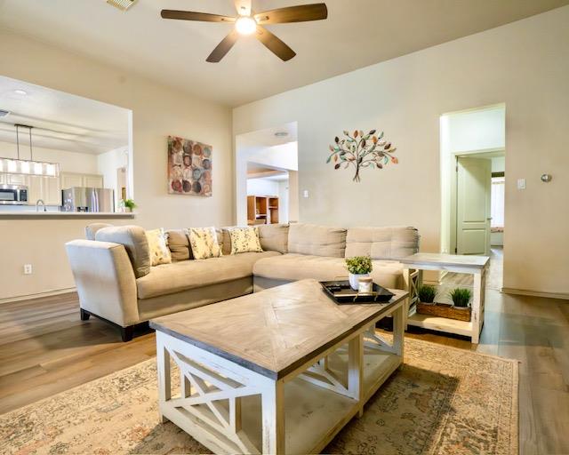 1406 Apache Cv, Pflugerville, TX 78660