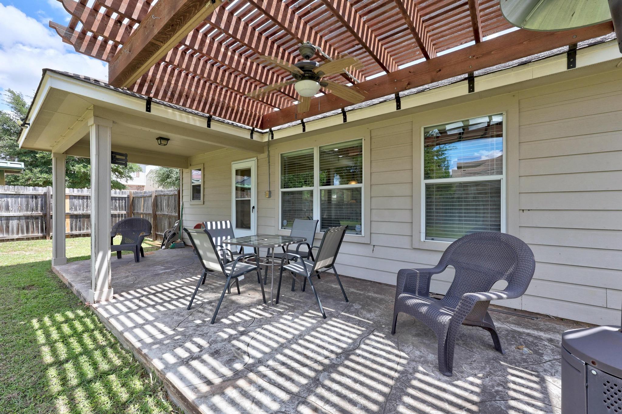 2801 Stirrup Cv, Leander, TX 78641