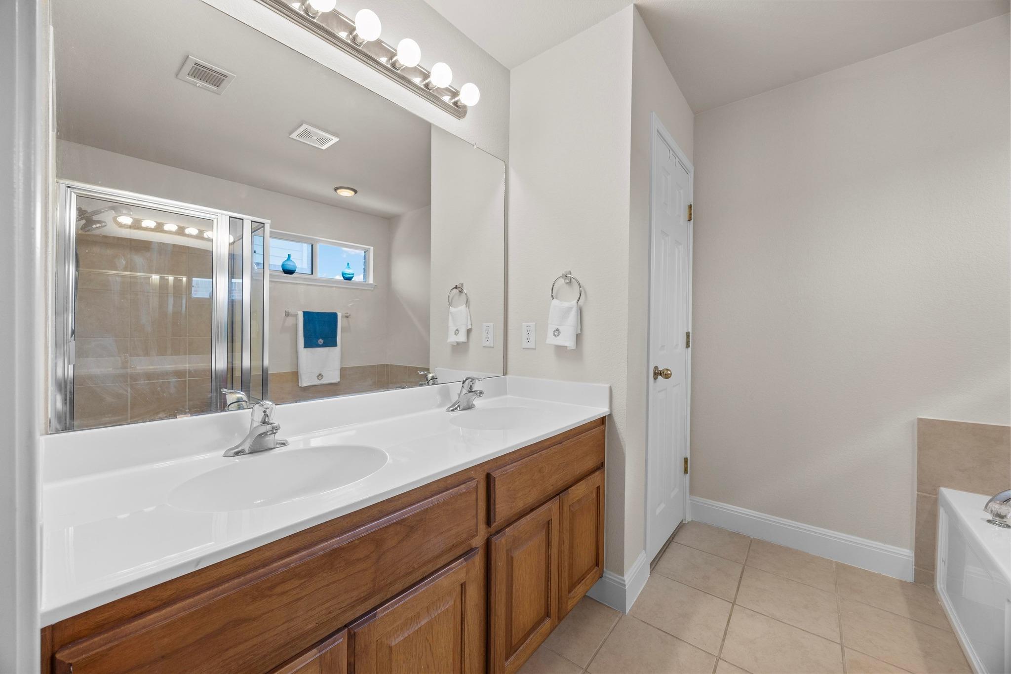 2801 Stirrup Cv, Leander, TX 78641