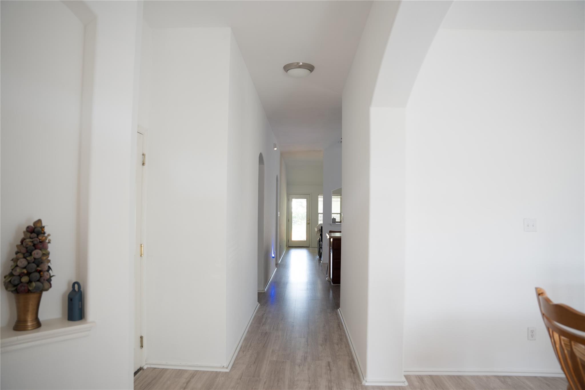 9305 Pioneer Forest Dr, Austin, TX 78744