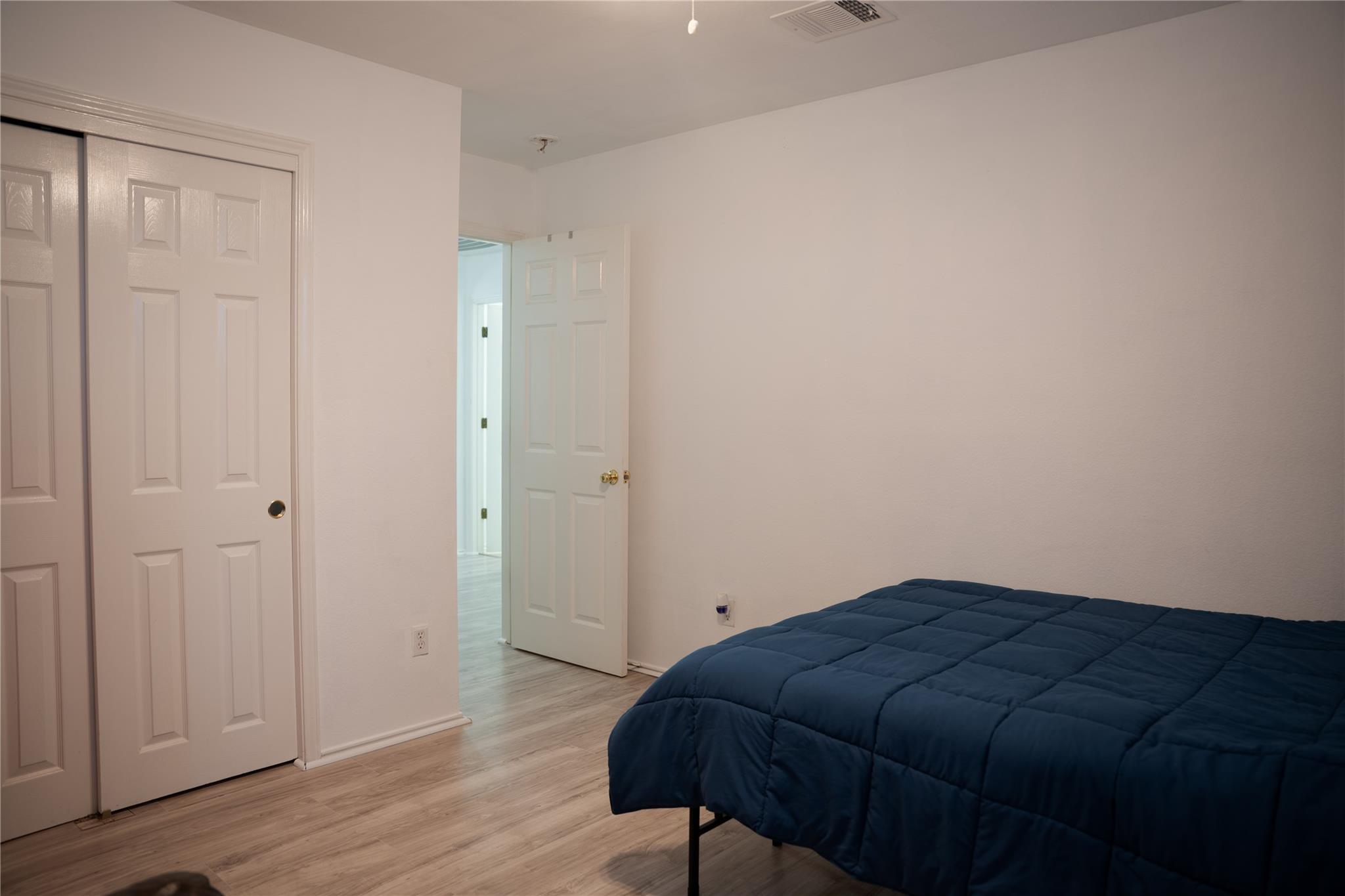 9305 Pioneer Forest Dr, Austin, TX 78744