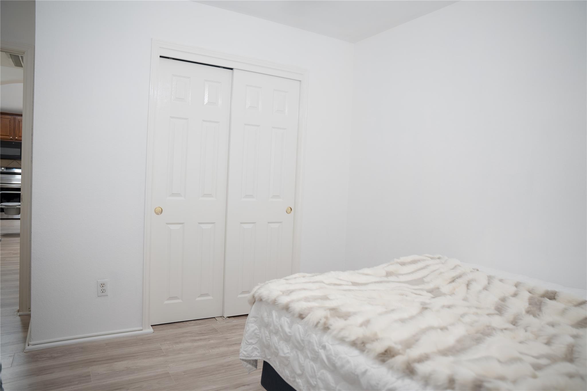 9305 Pioneer Forest Dr, Austin, TX 78744