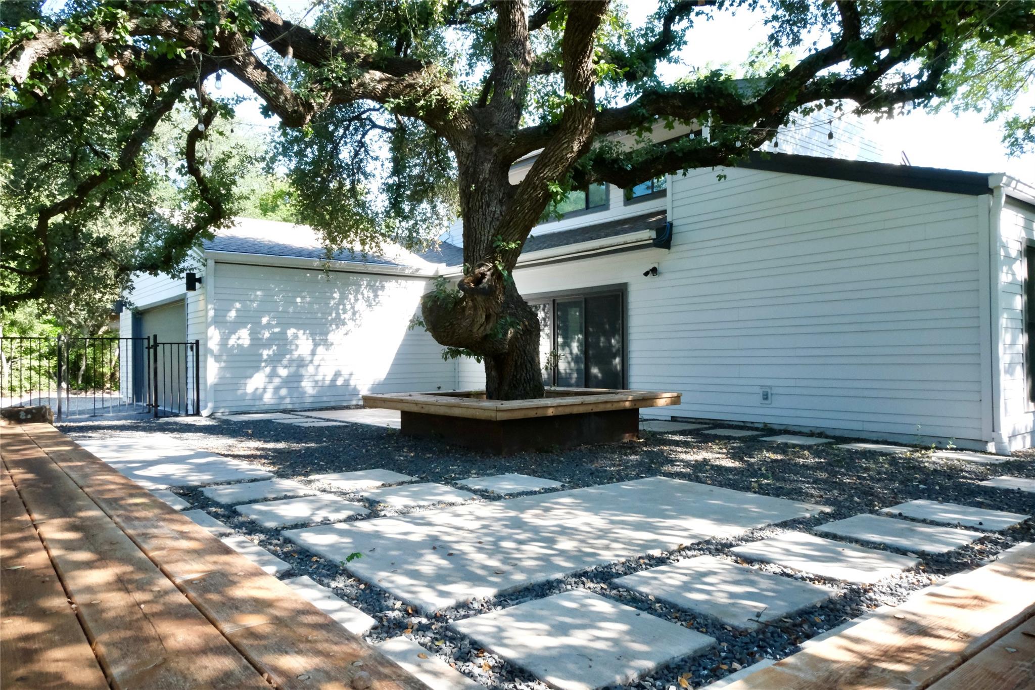 808 Vanguard St, Lakeway, TX 78734