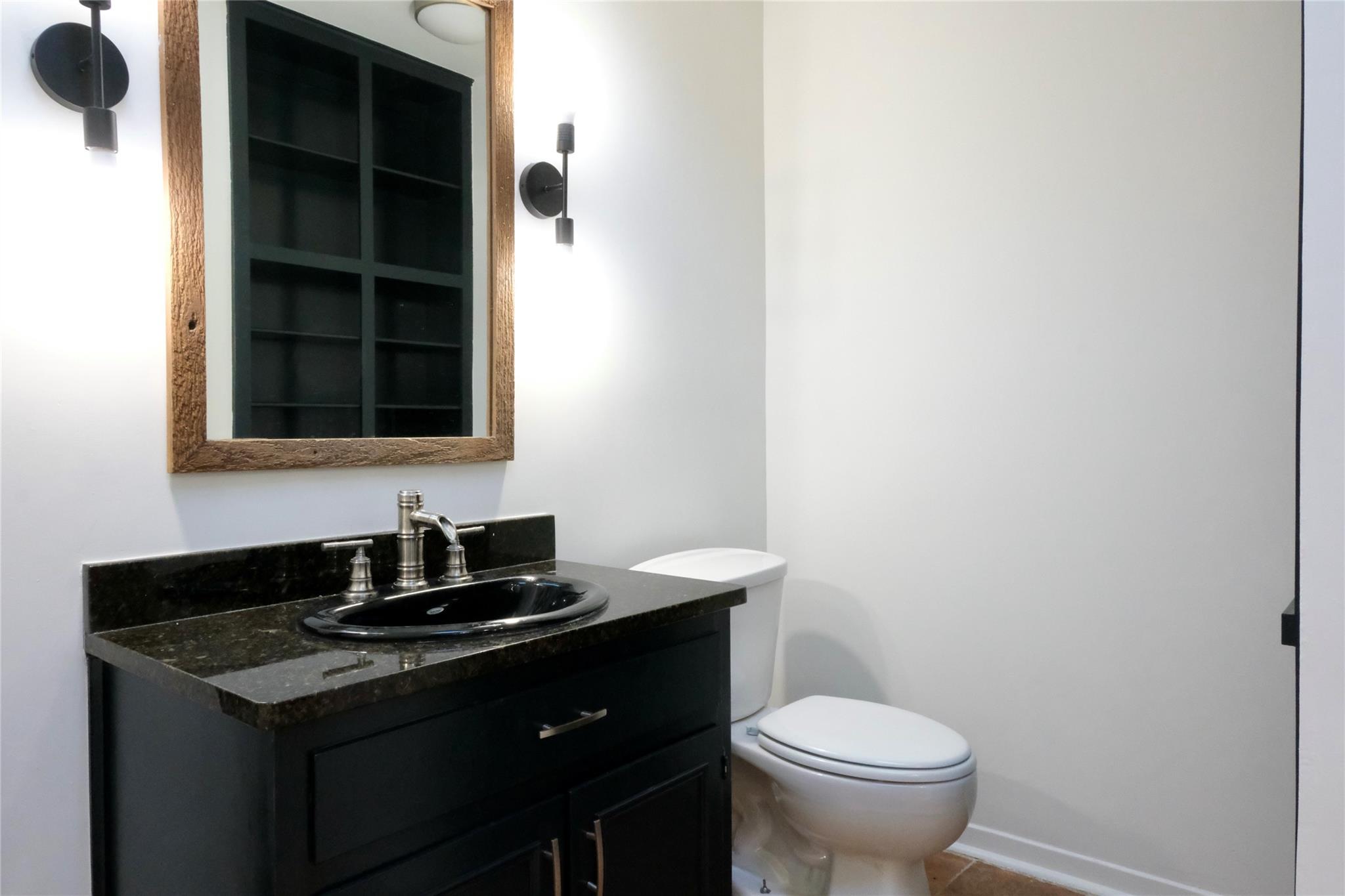 808 Vanguard St, Lakeway, TX 78734