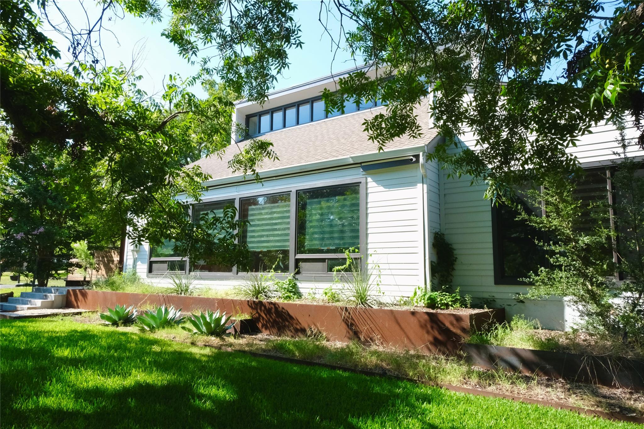 808 Vanguard St, Lakeway, TX 78734