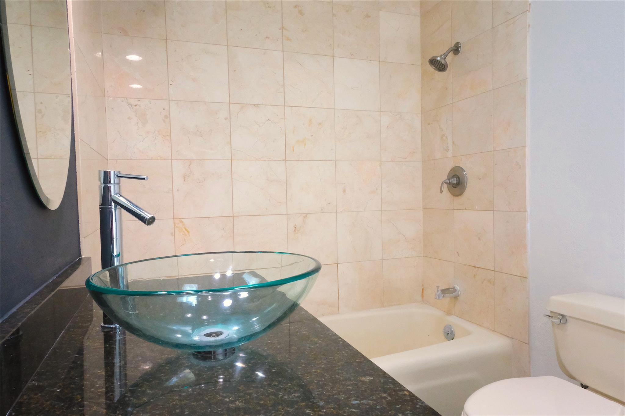 808 Vanguard St, Lakeway, TX 78734