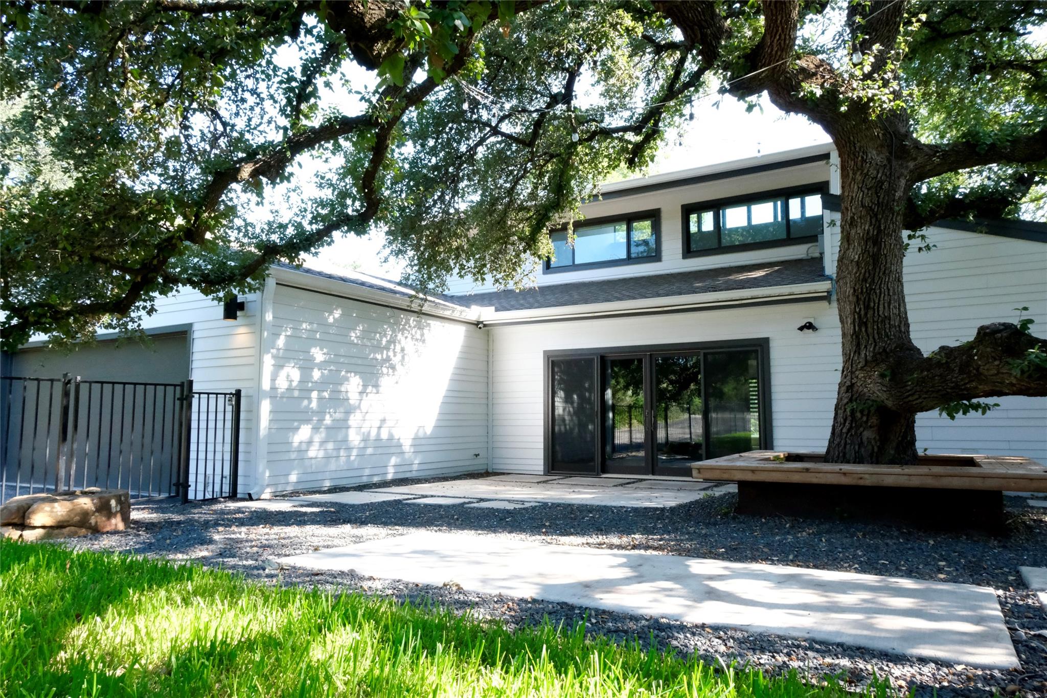 808 Vanguard St, Lakeway, TX 78734