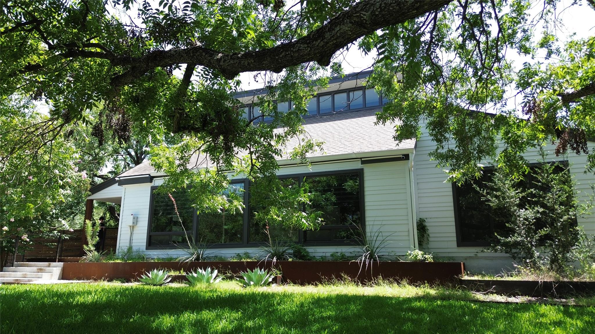 808 Vanguard St, Lakeway, TX 78734