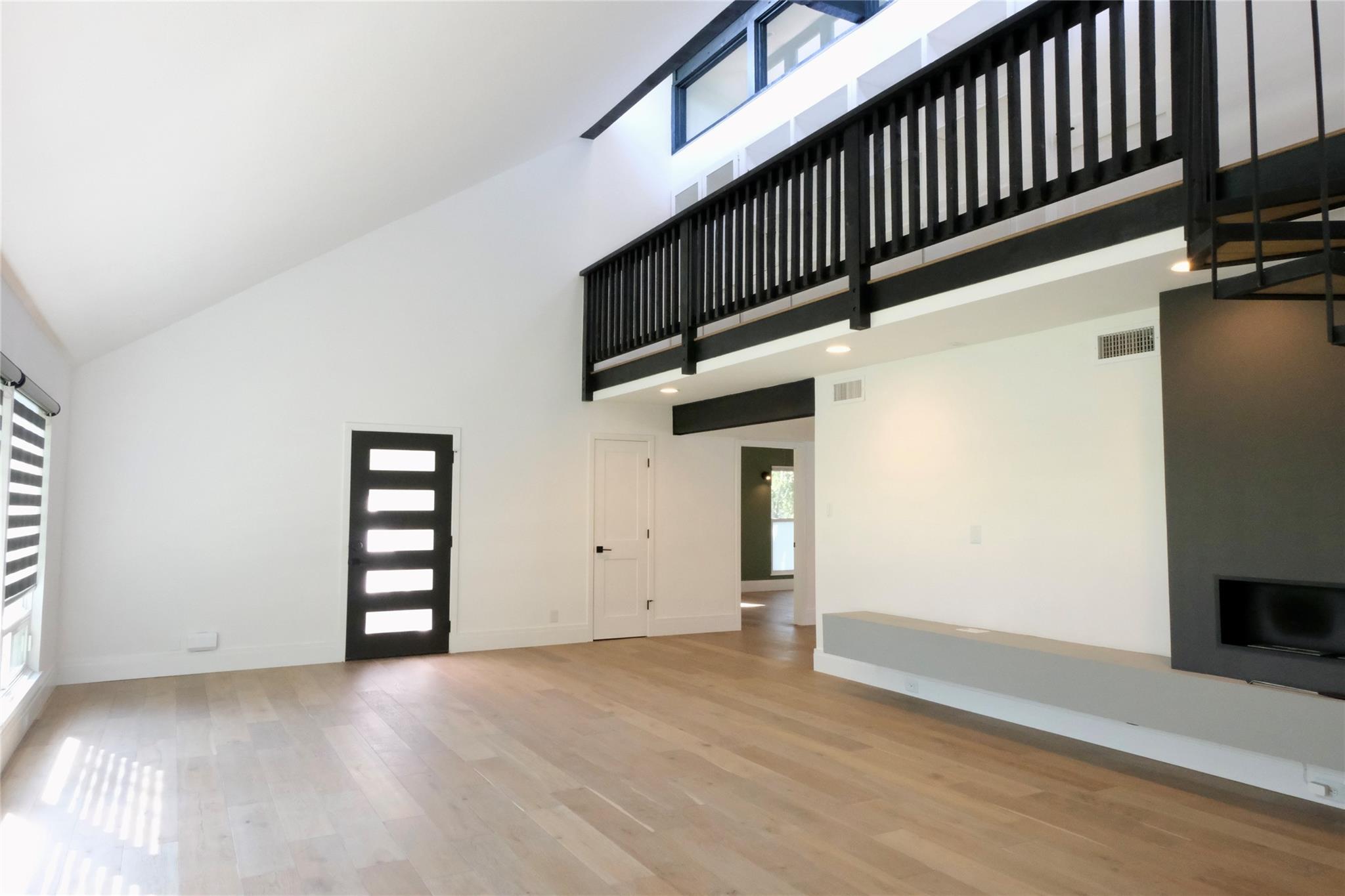 808 Vanguard St, Lakeway, TX 78734