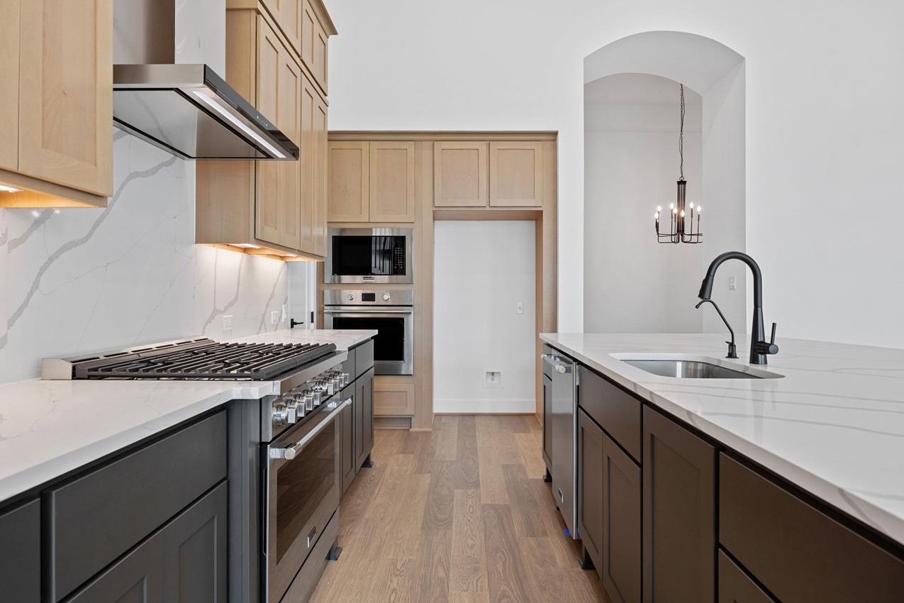 404 Rollo Rd, Liberty Hill, TX 78642