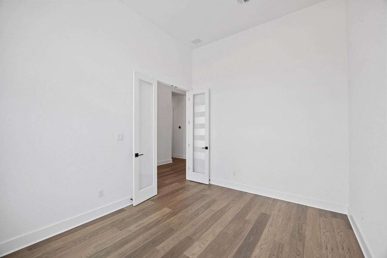 404 Rollo Rd, Liberty Hill, TX 78642