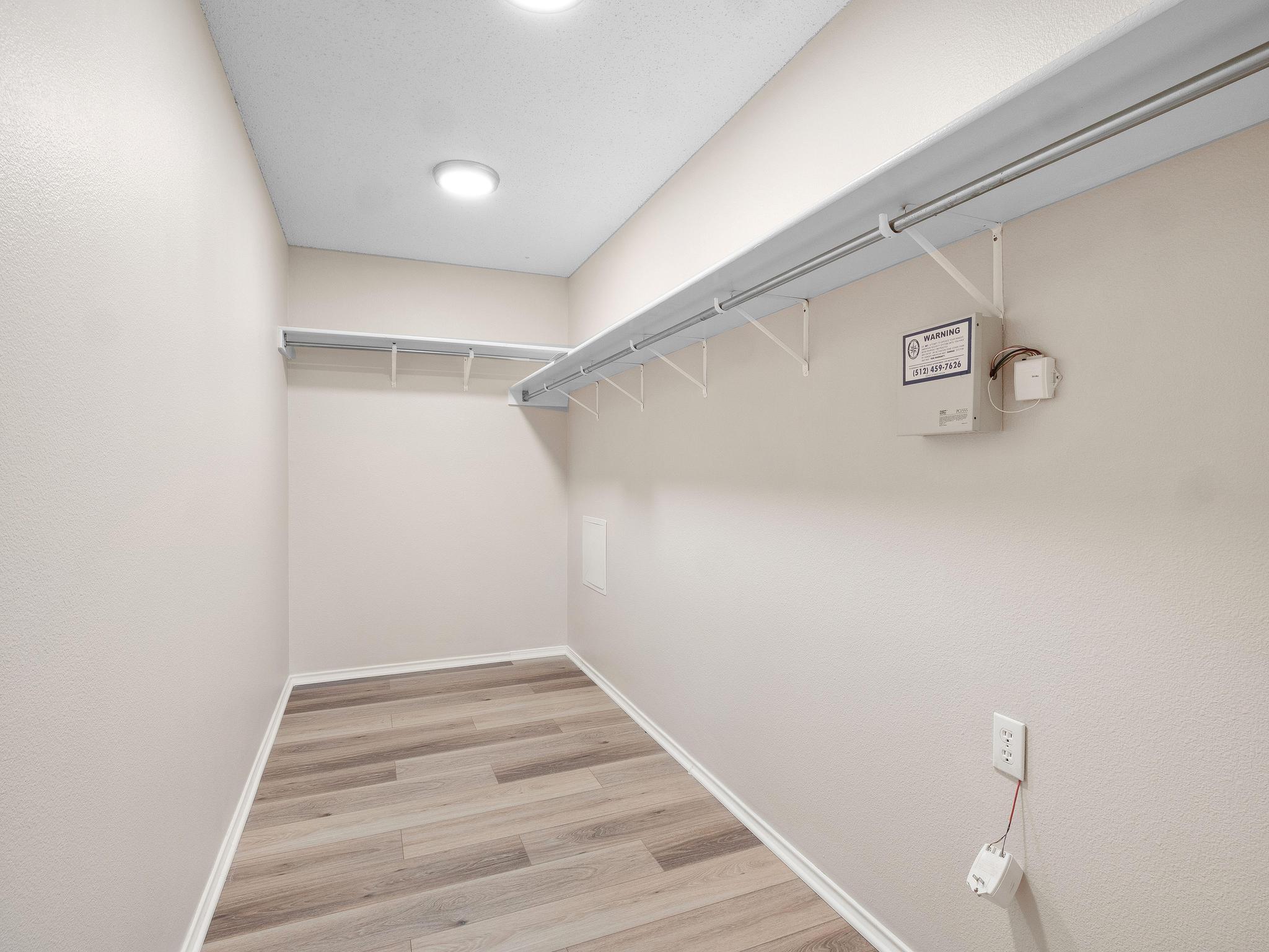 2727 High Point Dr, Round Rock, TX 78664