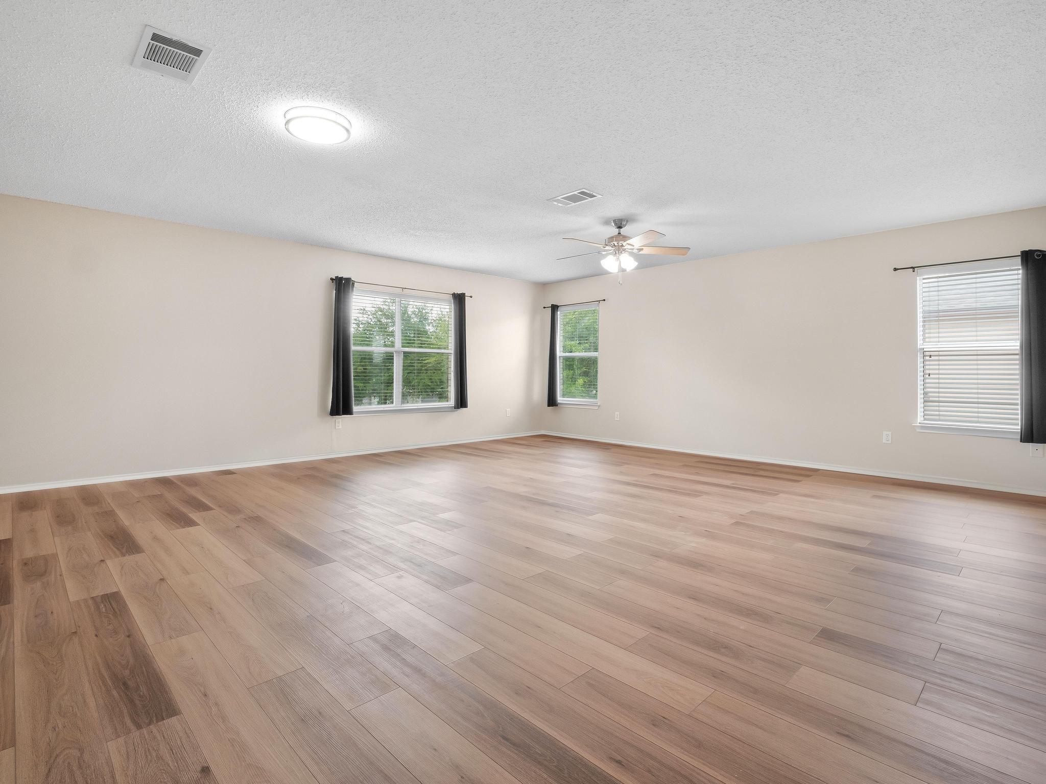 2727 High Point Dr, Round Rock, TX 78664