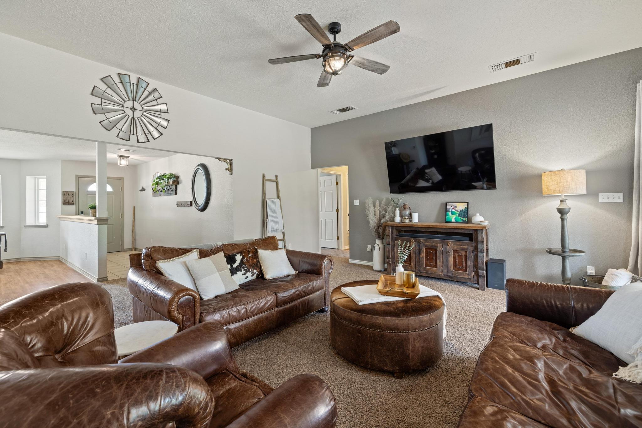 1201 County Road 229, Florence, TX 76527