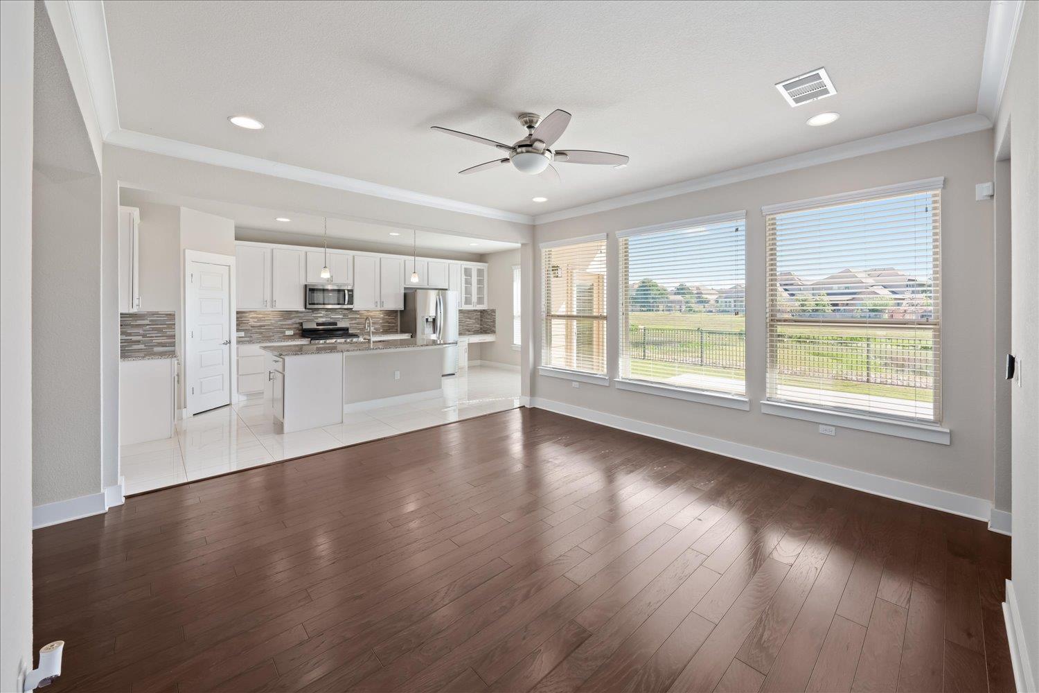 9305 McKnight Loop # 4, Austin, TX 78717