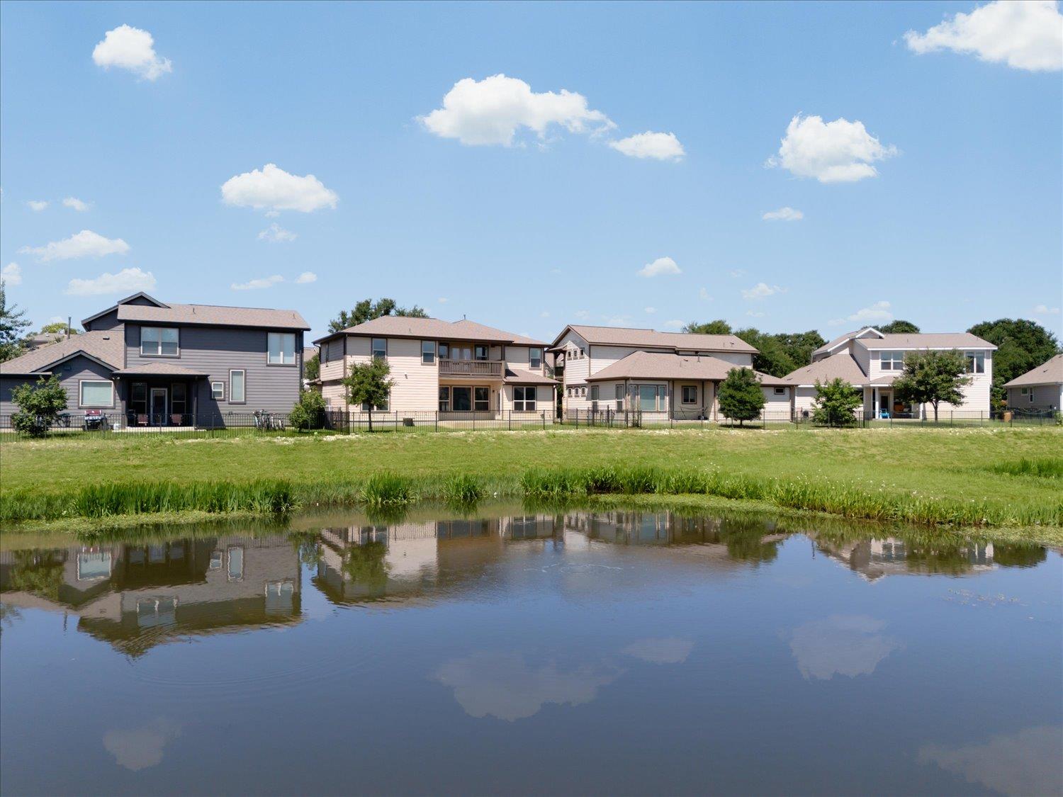 9305 McKnight Loop # 4, Austin, TX 78717