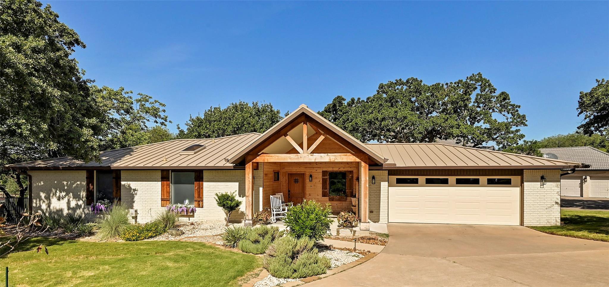 408 Sombrero, Horseshoe Bay, TX 78657