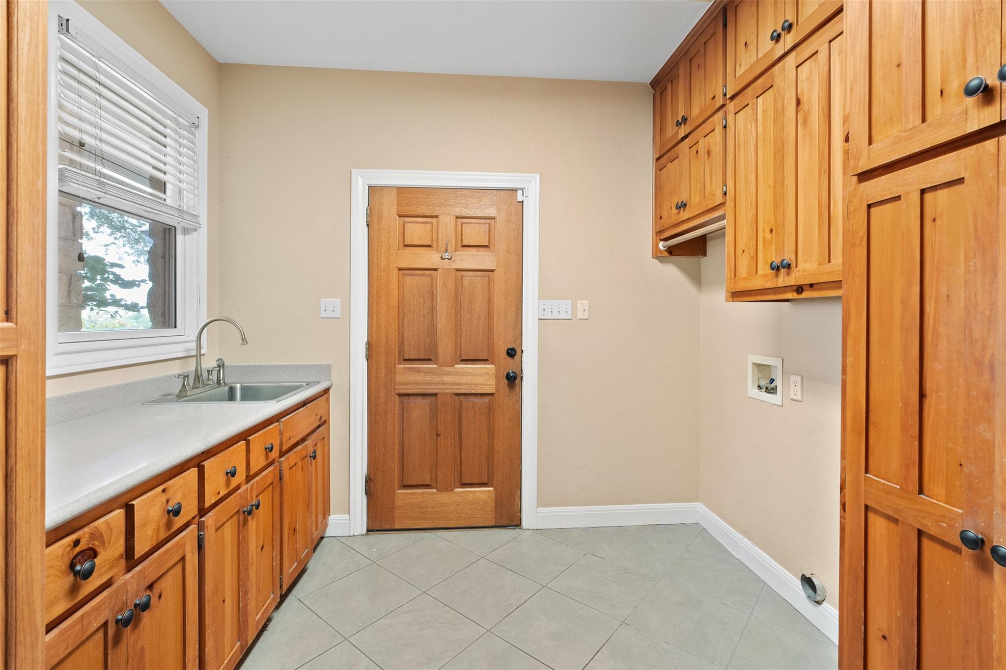 310 County Road 317, Georgetown, TX 78626