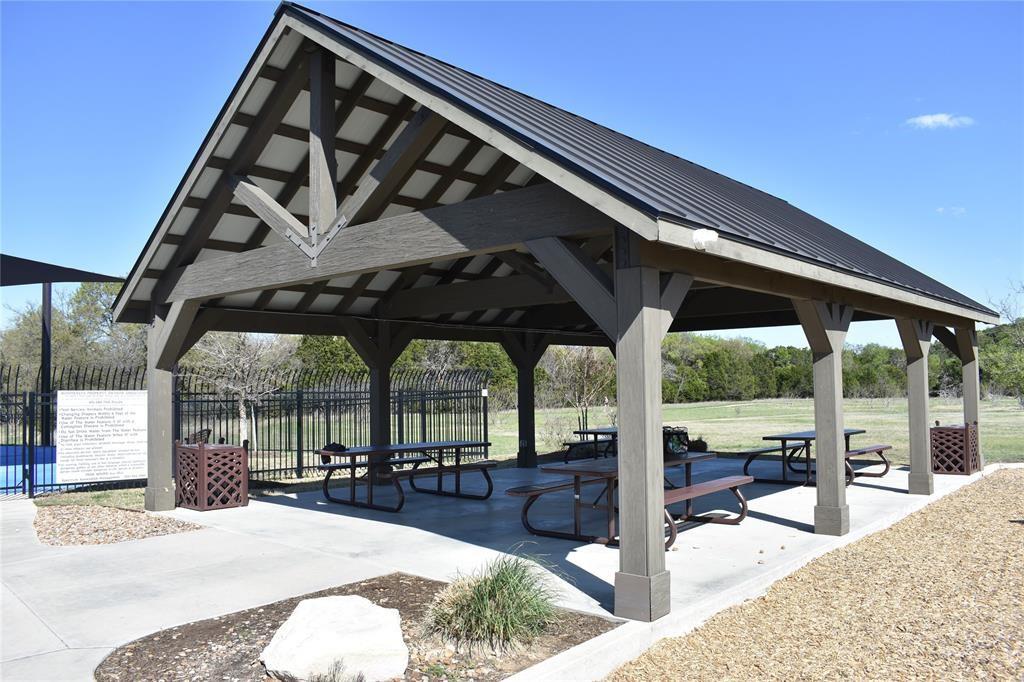 204 Chickadee Ln, Leander, TX 78641