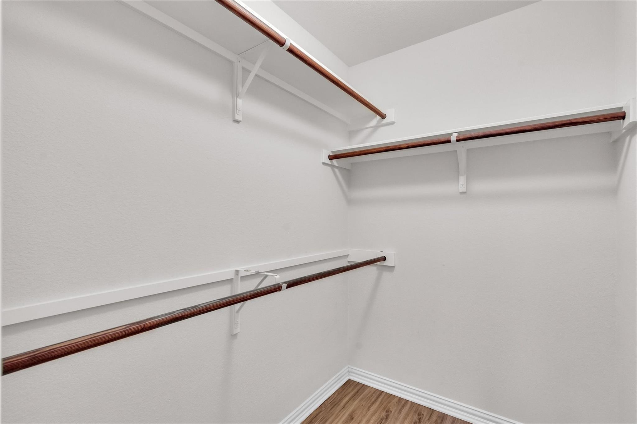 204 Chickadee Ln, Leander, TX 78641