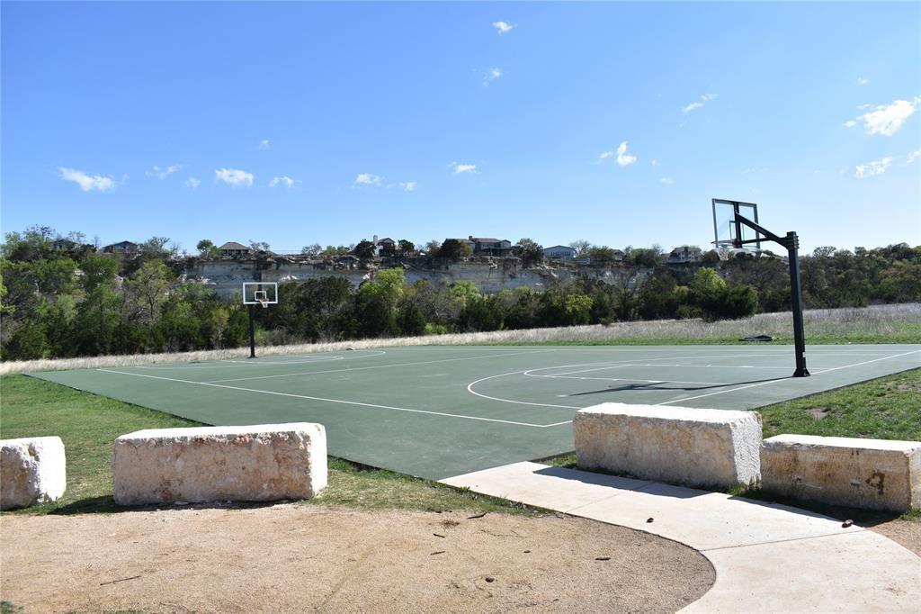 204 Chickadee Ln, Leander, TX 78641