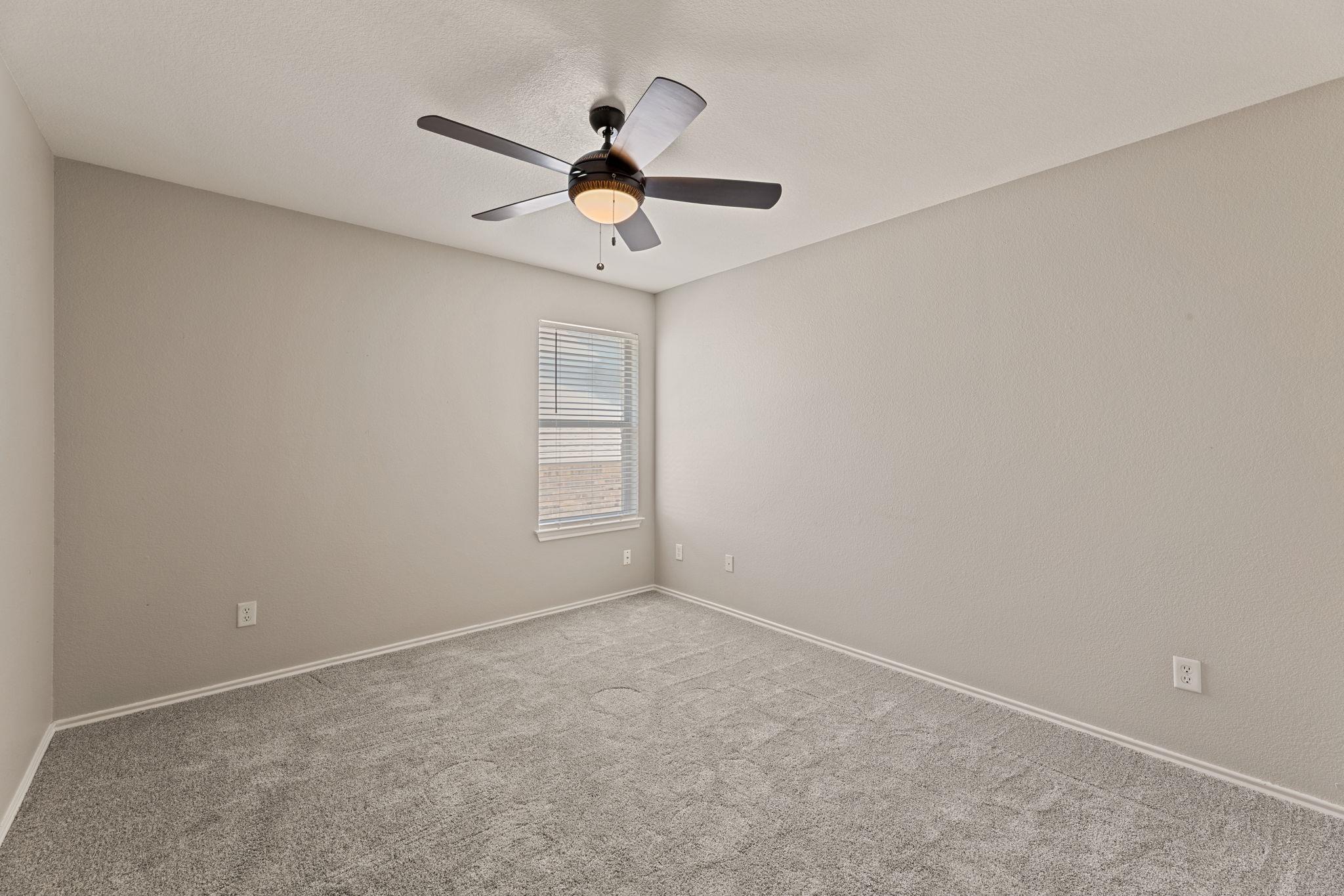 1129 Wigwam Dr, Leander, TX 78641