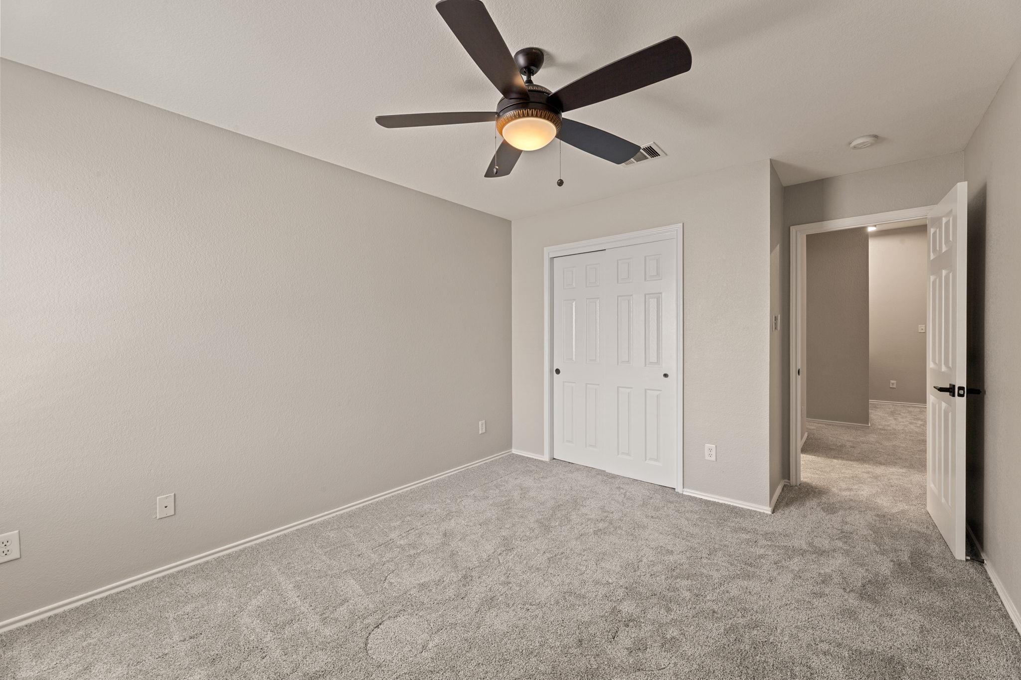 1129 Wigwam Dr, Leander, TX 78641