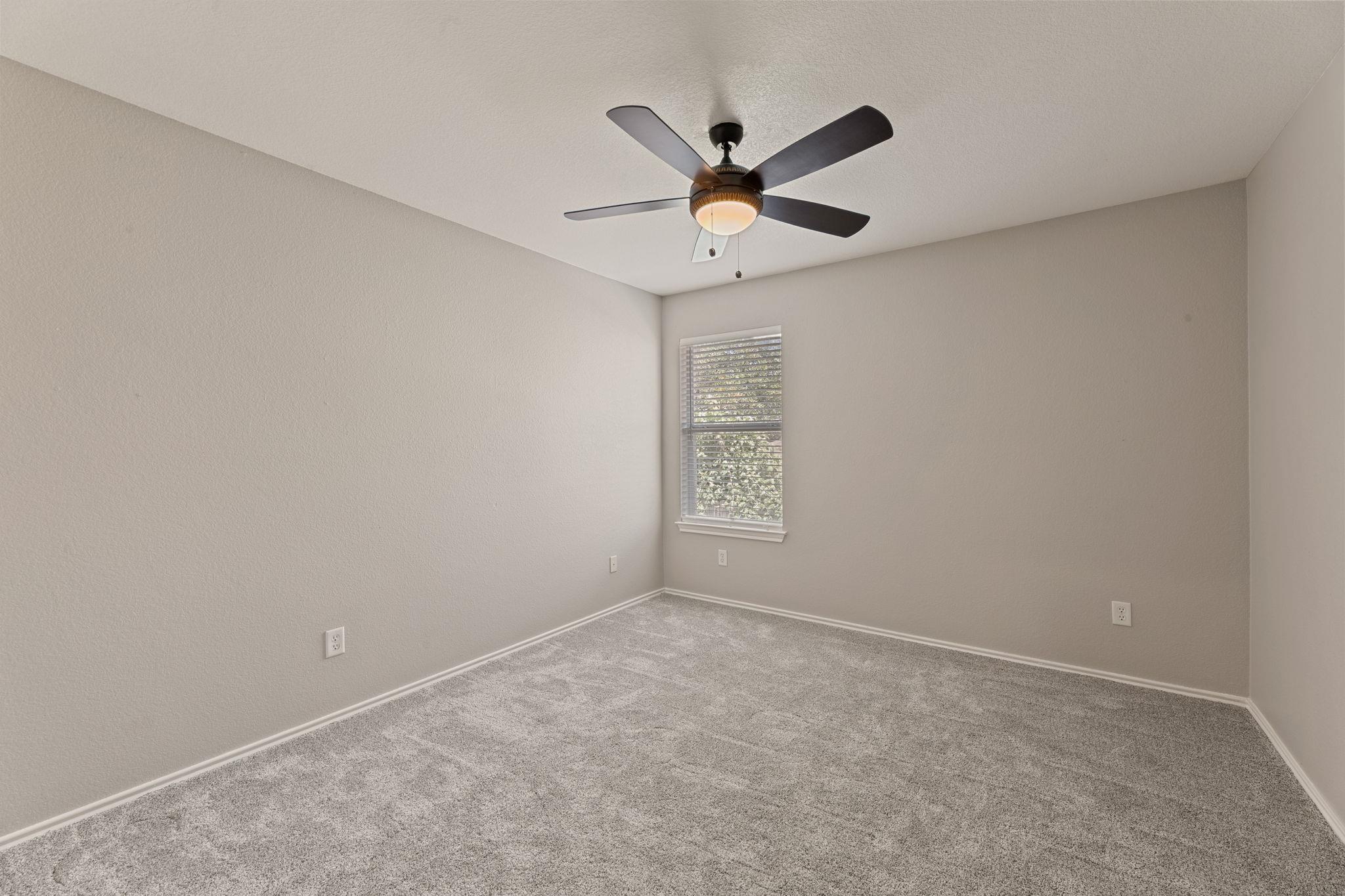 1129 Wigwam Dr, Leander, TX 78641