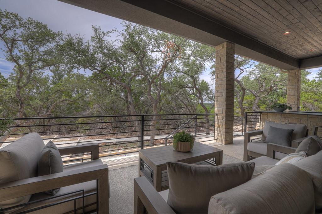 985 Malbec Loop, Canyon Lake, TX 78133