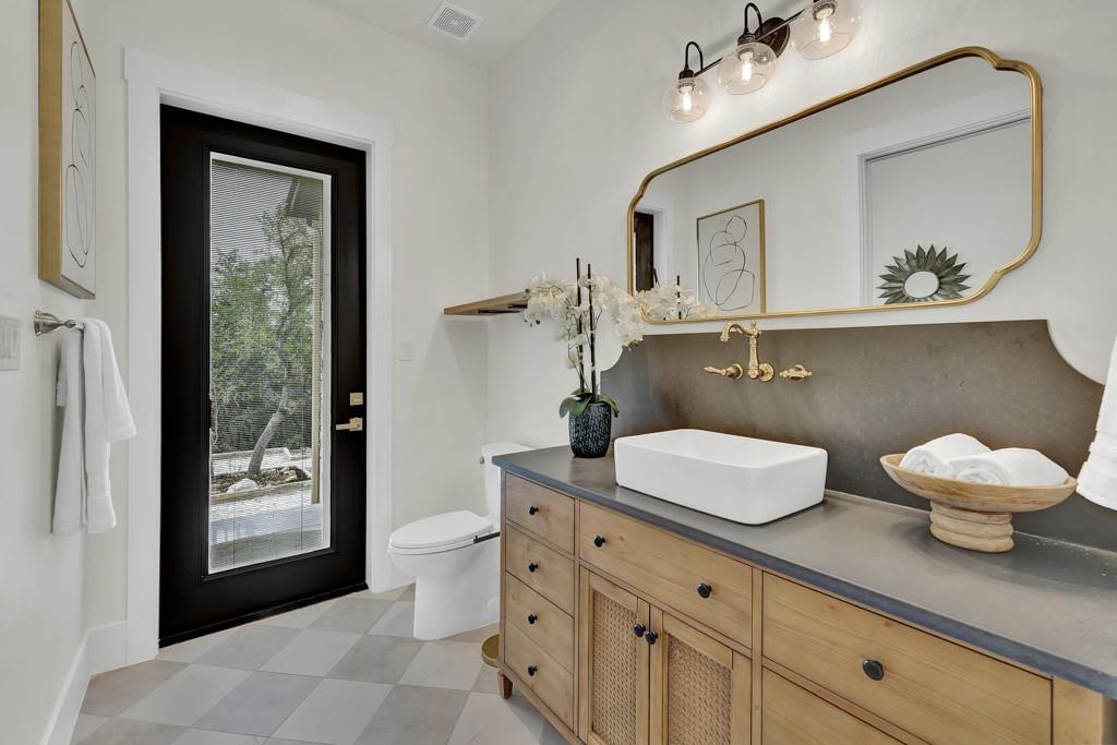 985 Malbec Loop, Canyon Lake, TX 78133