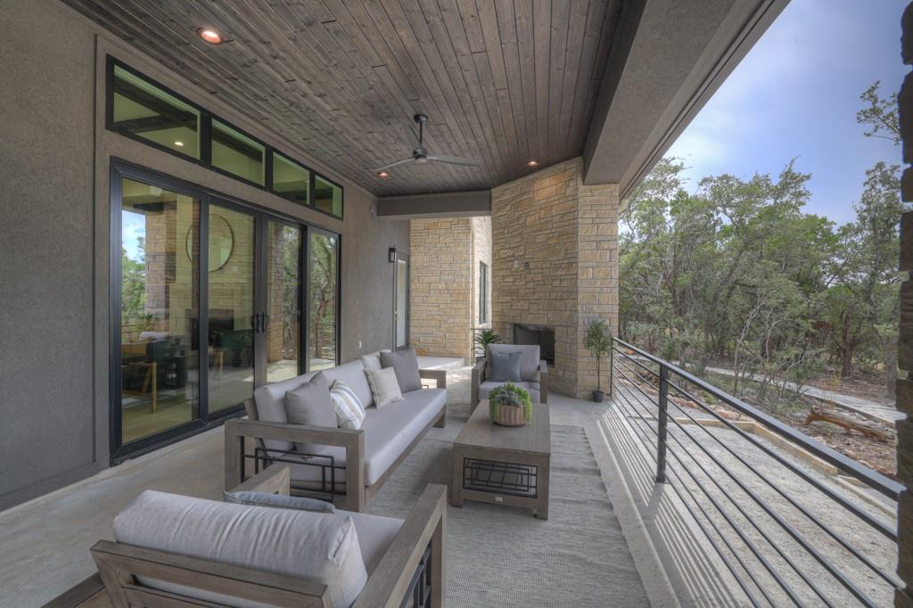 985 Malbec Loop, Canyon Lake, TX 78133