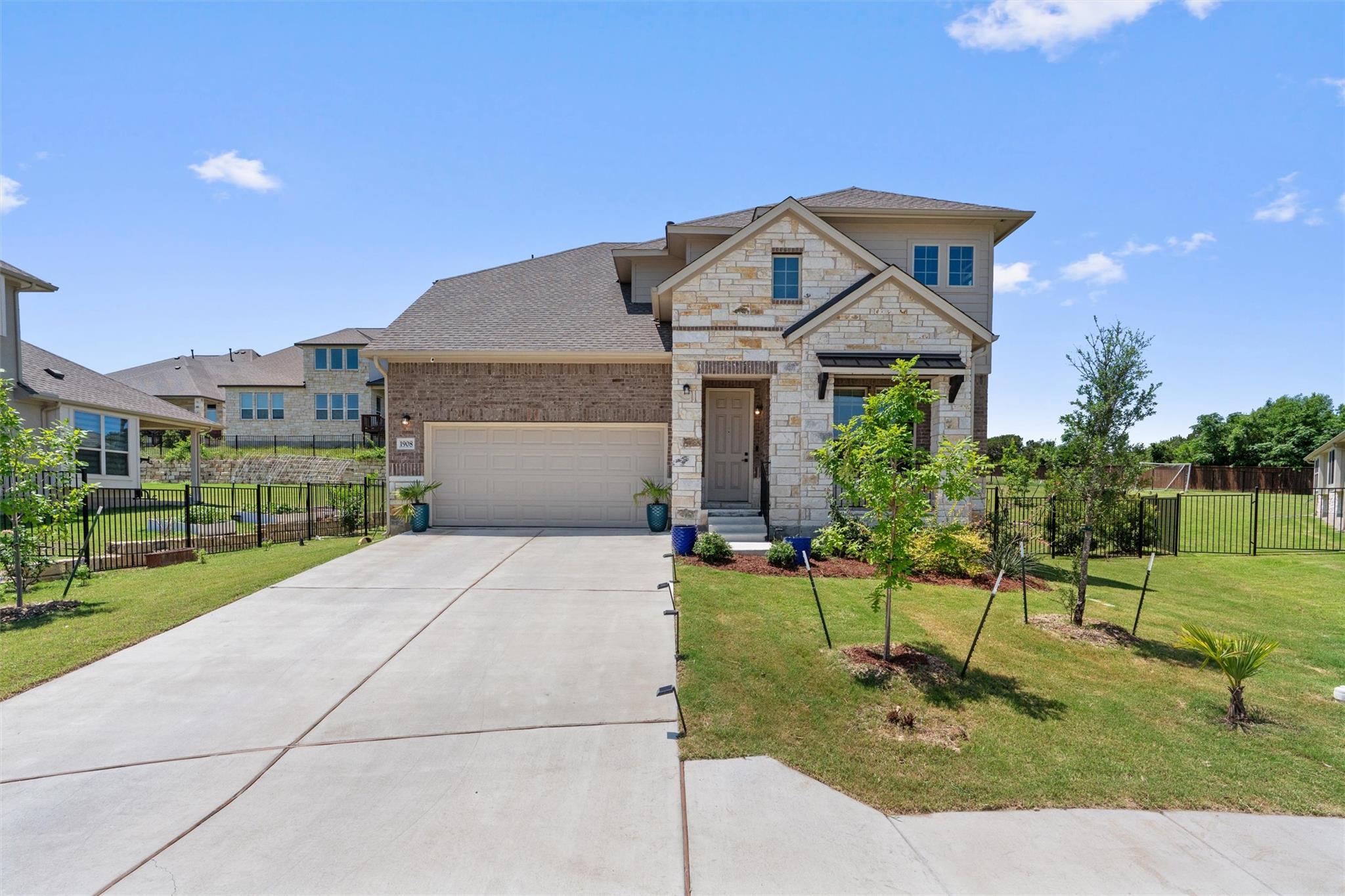 1908 Cabrera Dr, Leander, TX 78641