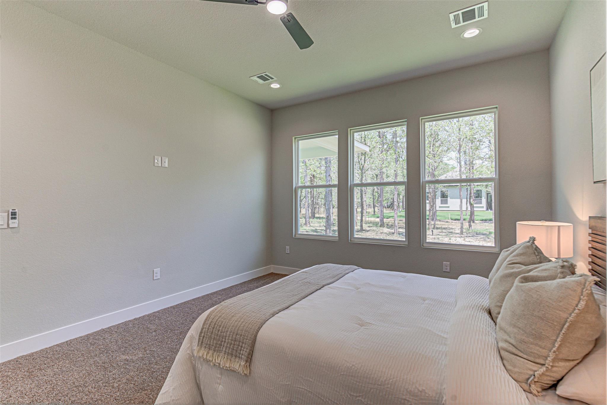 136 E Pauwela Ln, Bastrop, TX 78602
