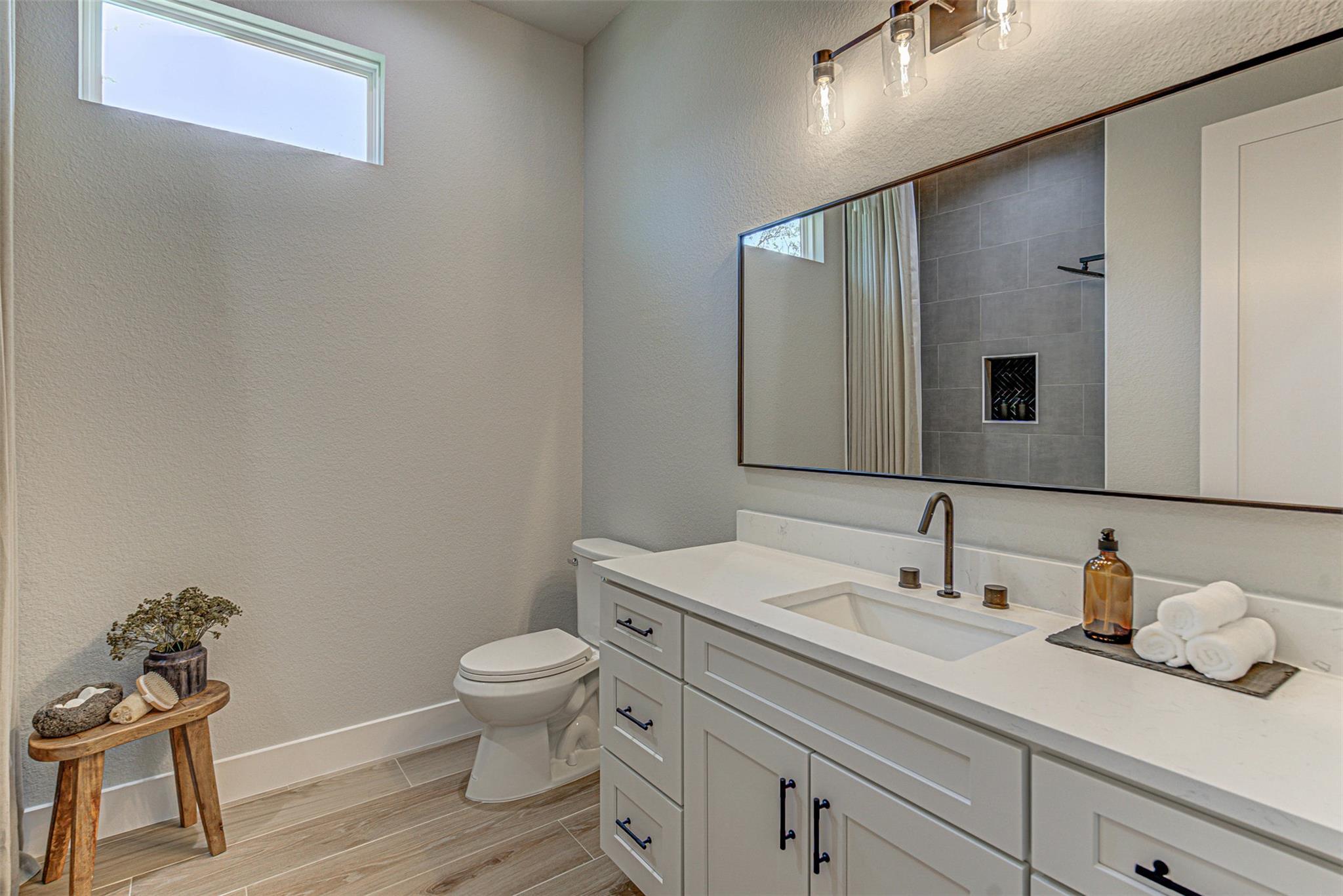 136 E Pauwela Ln, Bastrop, TX 78602