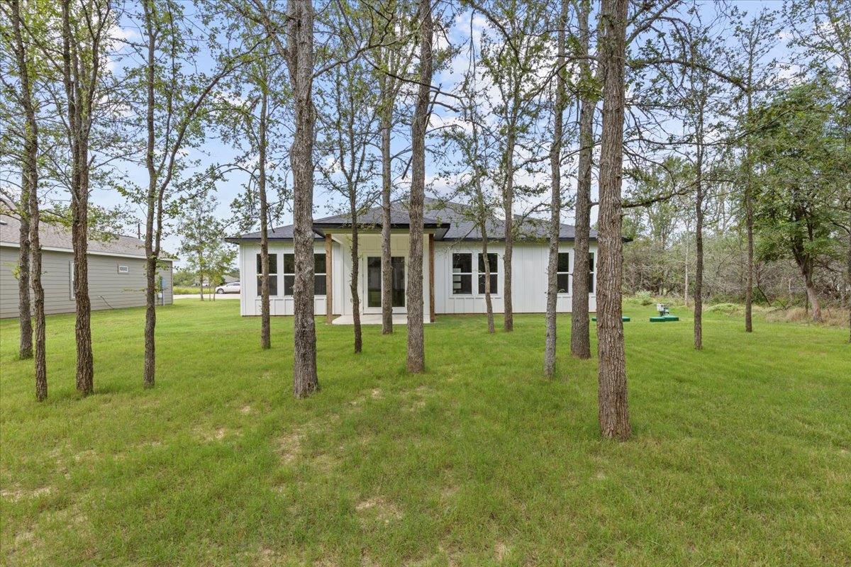 136 E Pauwela Ln, Bastrop, TX 78602