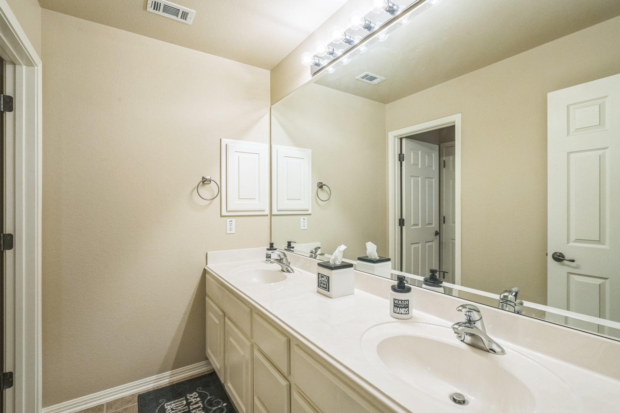12709 Pinto Chase Ct, Austin, TX 78732