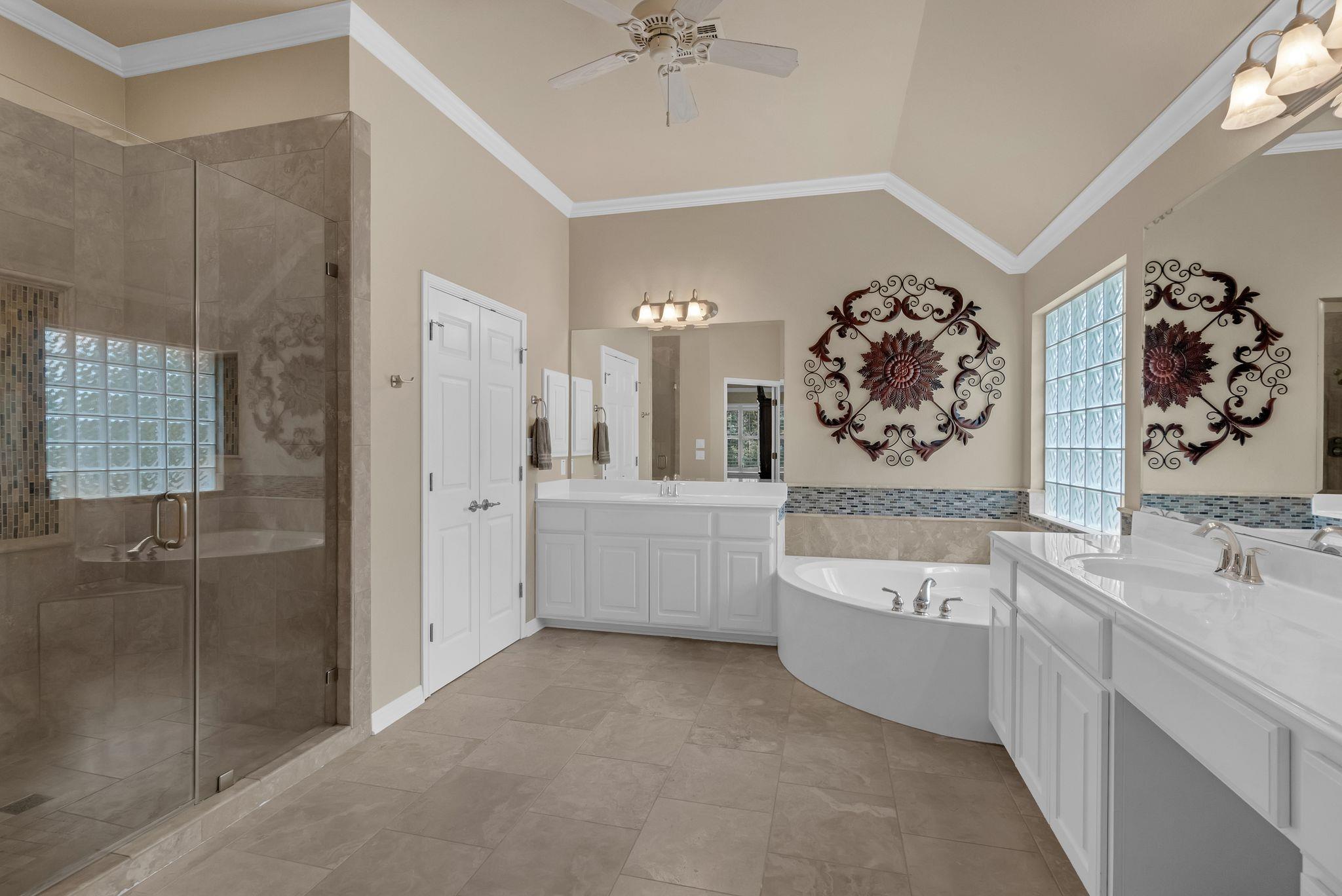 12709 Pinto Chase Ct, Austin, TX 78732