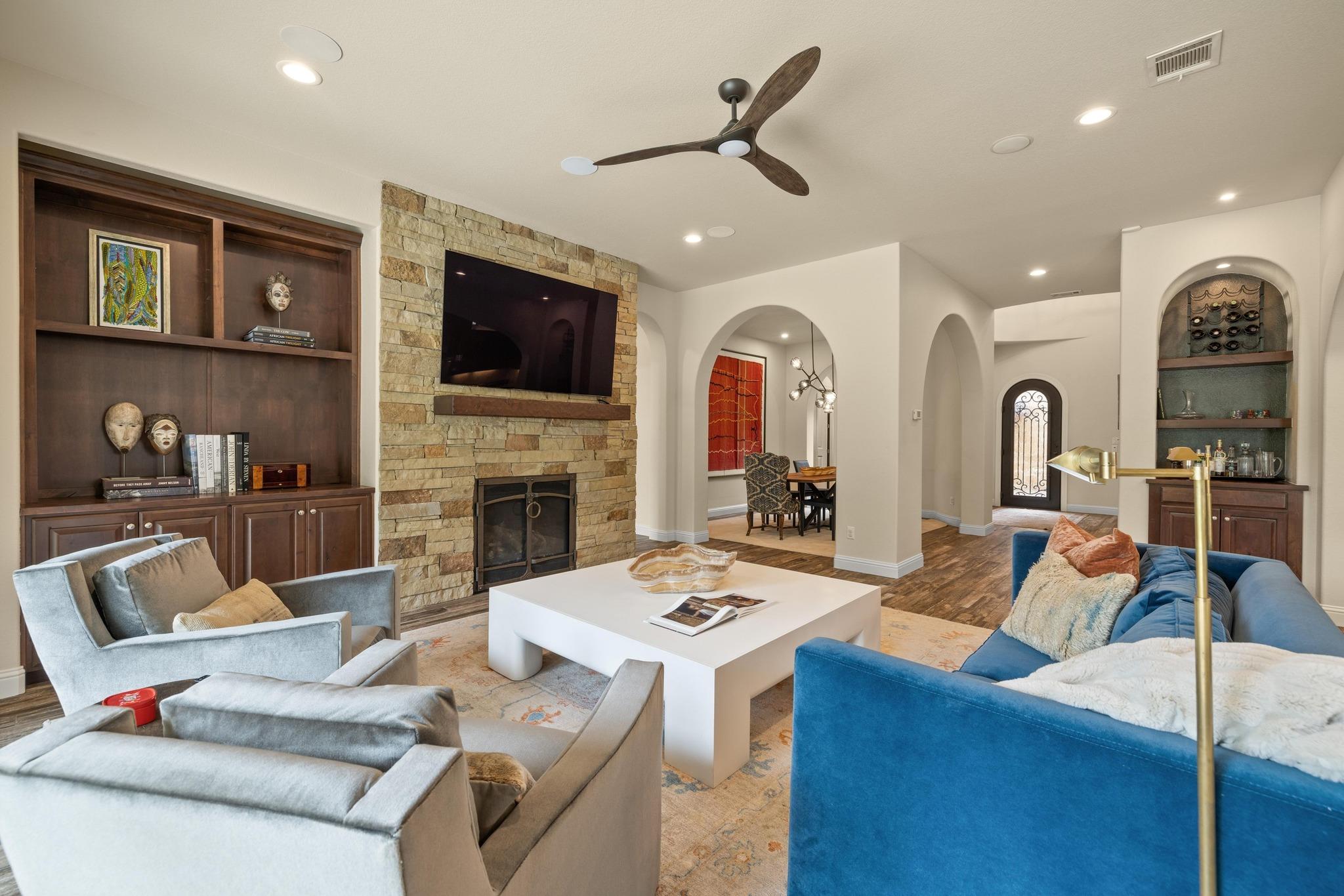 313 Grand Oaks Ln, Georgetown, TX 78628