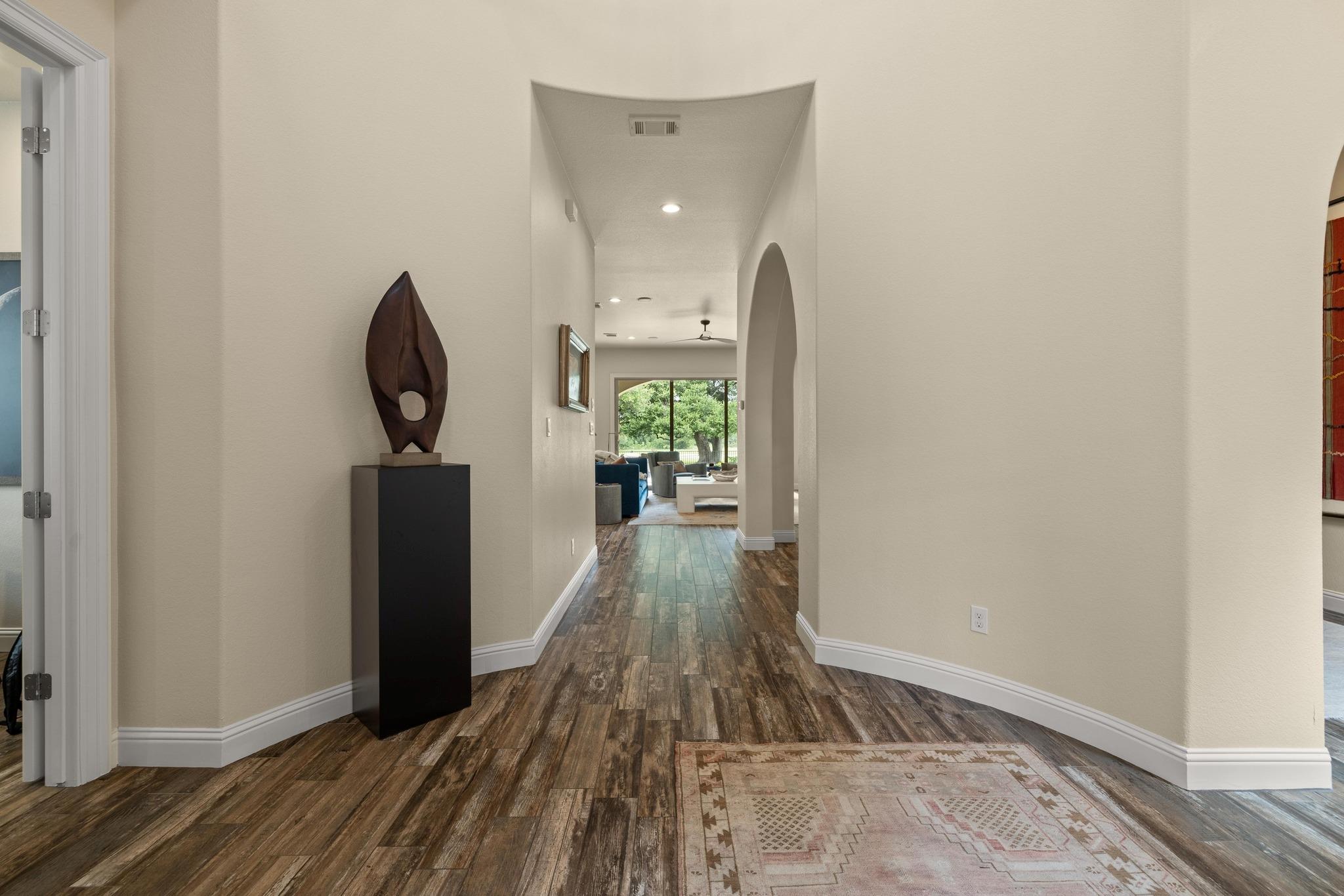 313 Grand Oaks Ln, Georgetown, TX 78628
