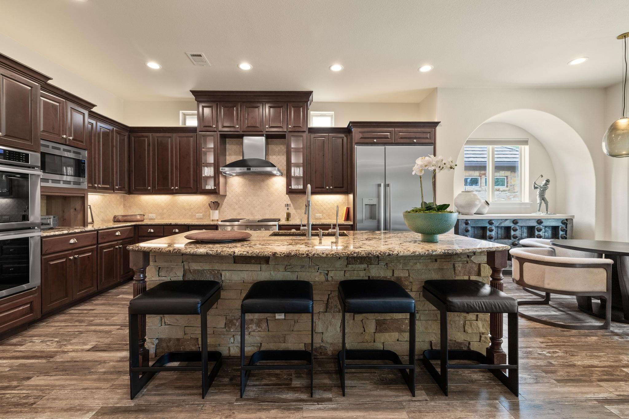 313 Grand Oaks Ln, Georgetown, TX 78628