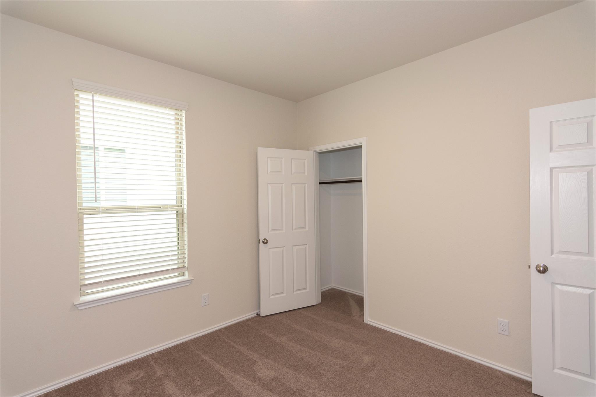 229 The Duke Dr, Jarrell, TX 76537