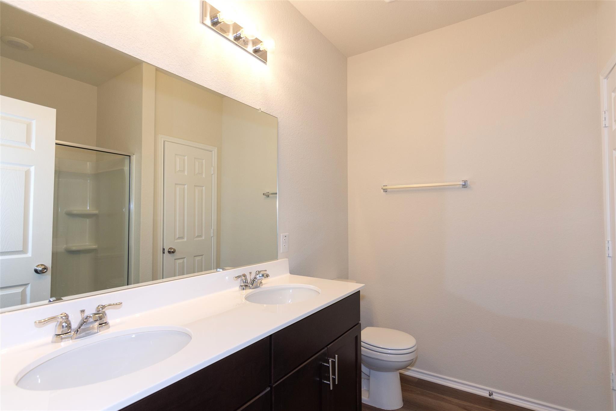 229 The Duke Dr, Jarrell, TX 76537