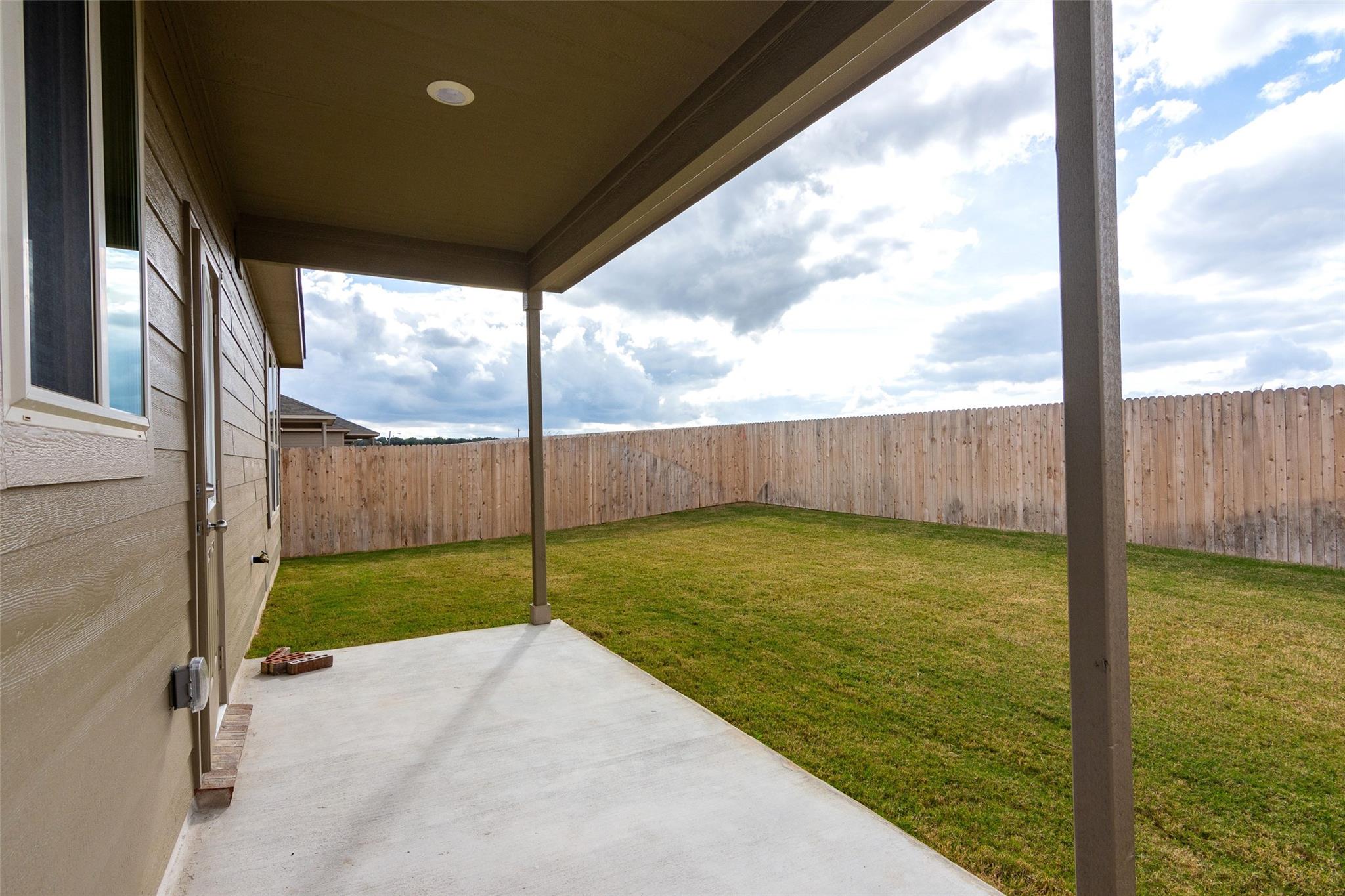 229 The Duke Dr, Jarrell, TX 76537