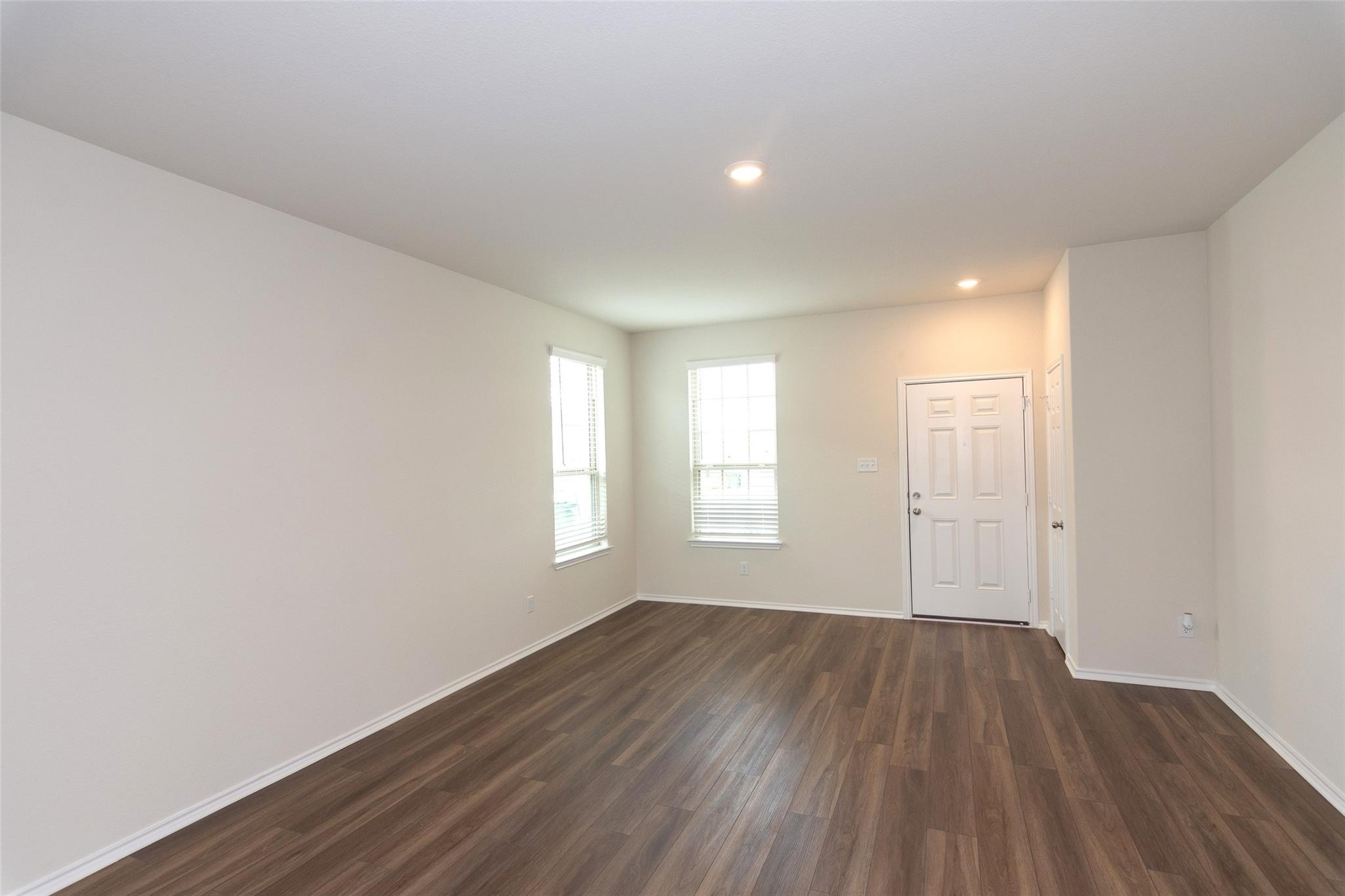 229 The Duke Dr, Jarrell, TX 76537