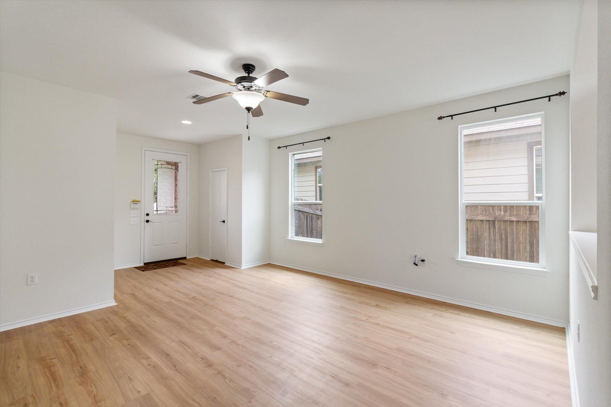 6729 Sunderland Trl, Austin, TX 78747