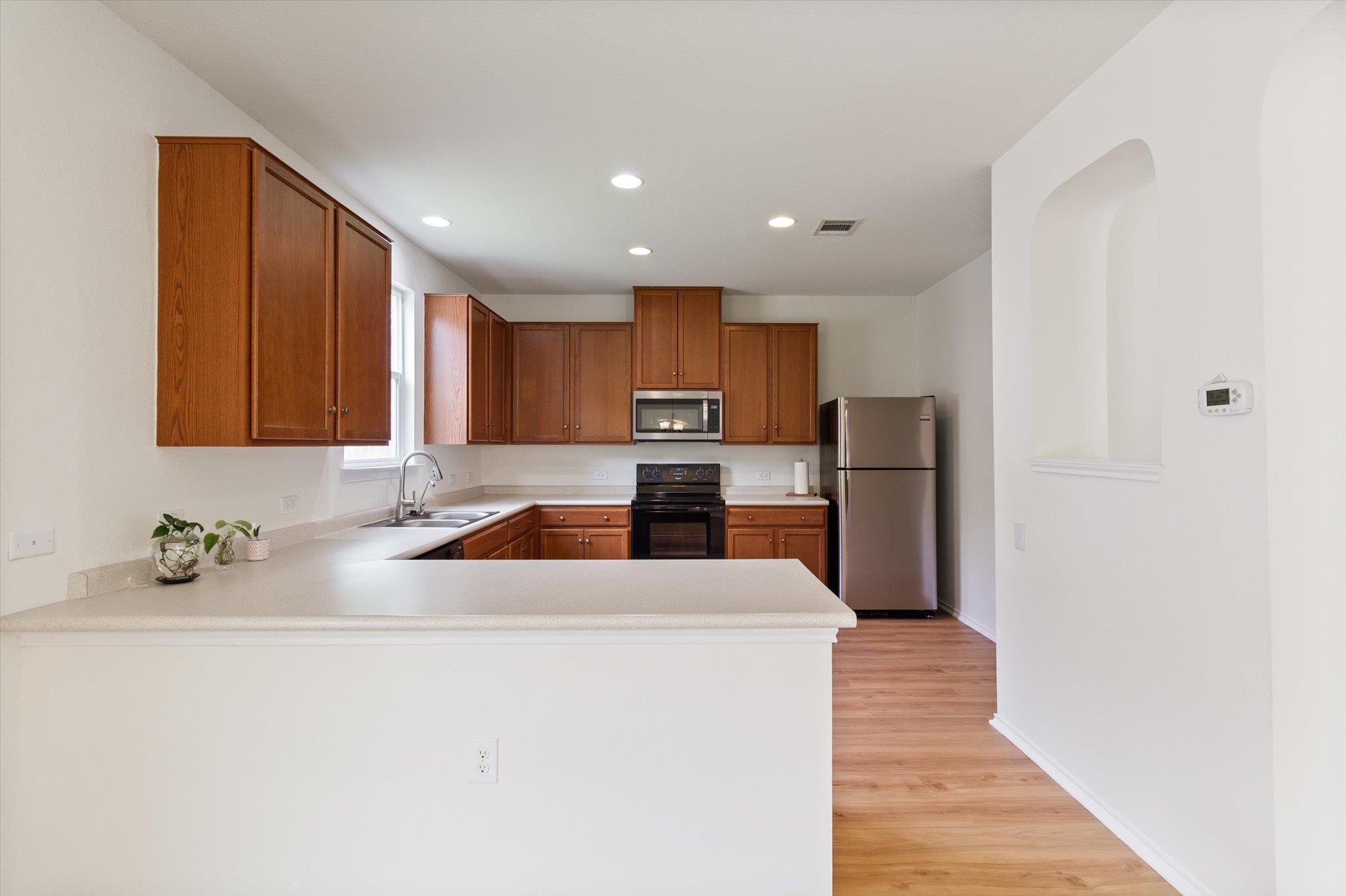 6729 Sunderland Trl, Austin, TX 78747