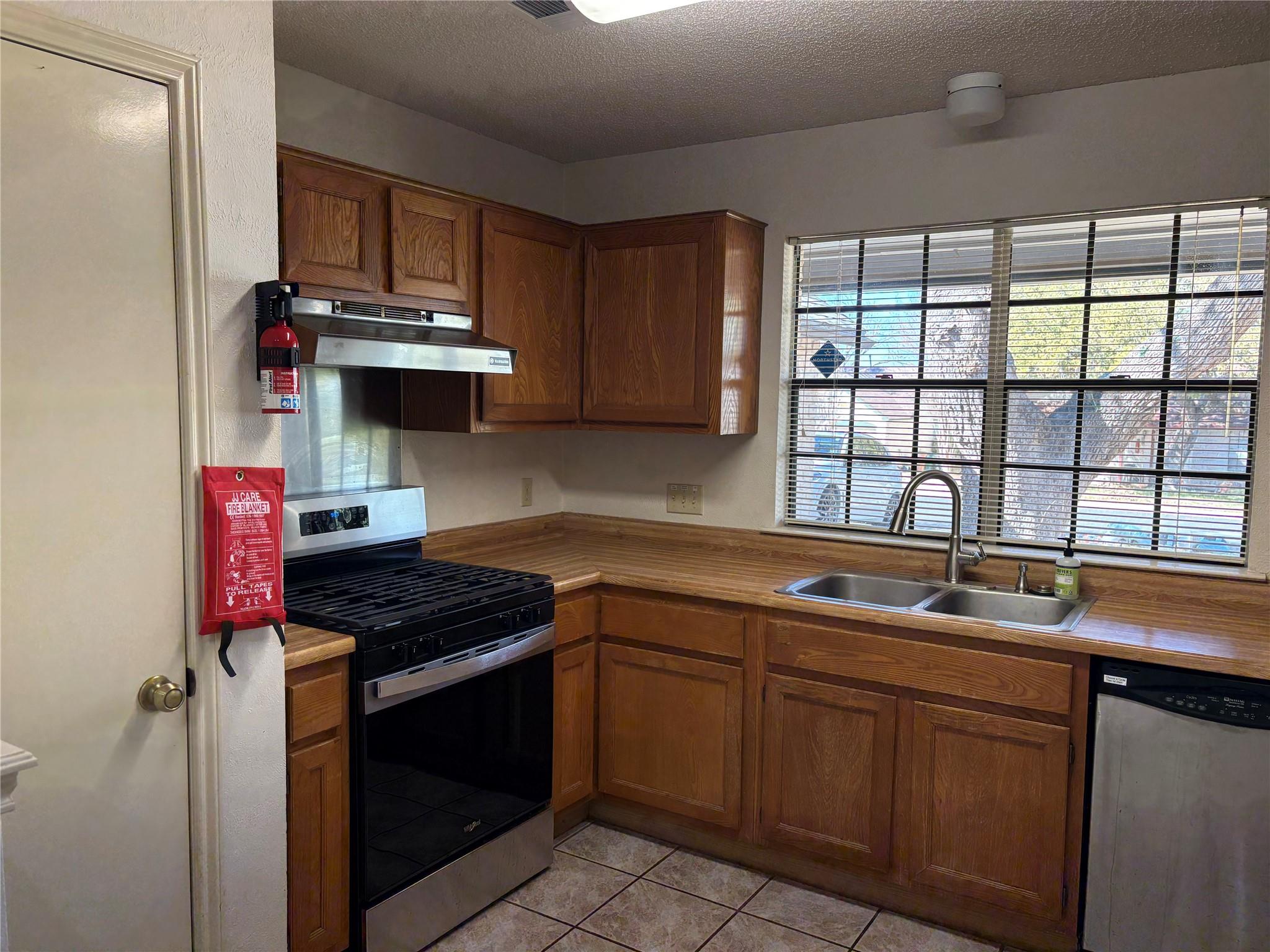 1005 Wessex Way, Austin, TX 78748